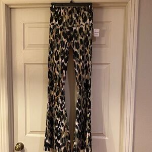 FP Movement Leopard Print Flare Leggings Sz S-M/P-M.  NWT